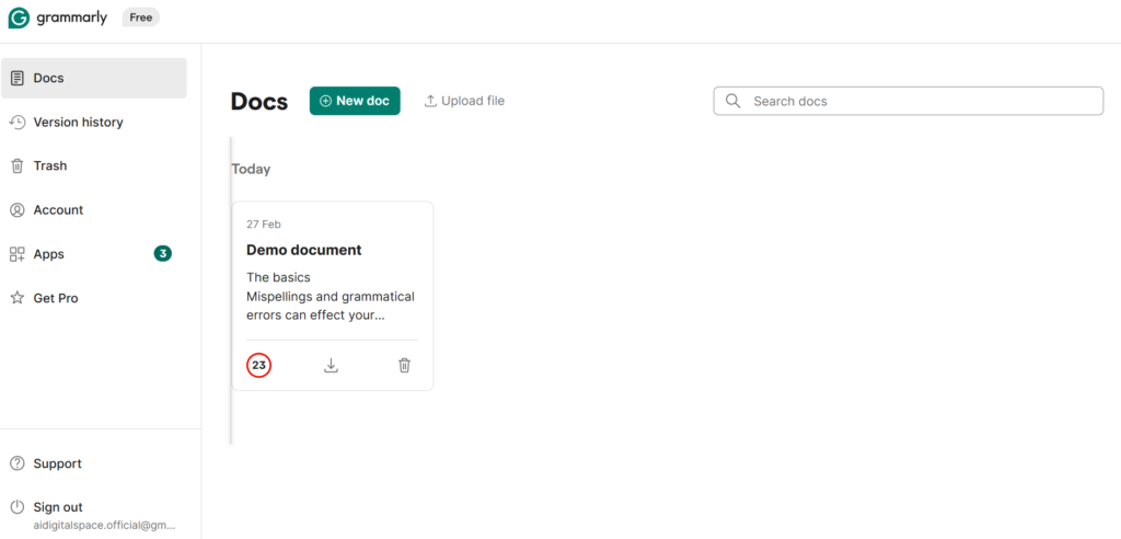 Grammarly AI – one of the best AI tools for students to improve essays and citations